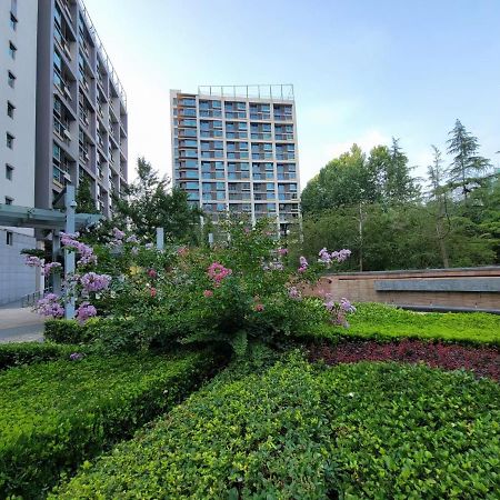 Beijing Yasmine Seasons Park Apartment Hotel Экстерьер фото